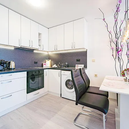 Apartment аzure Dream Balchik, Free Parking Balchik