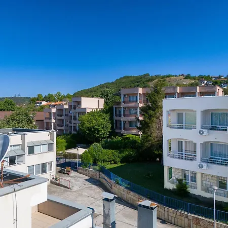 Apartment аzure Dream Balchik, Free Parking
