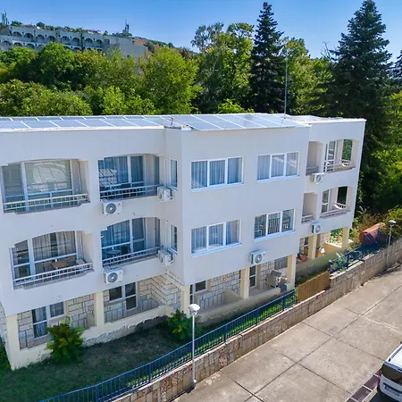 Apartment аzure Dream Balchik, Free Parking *