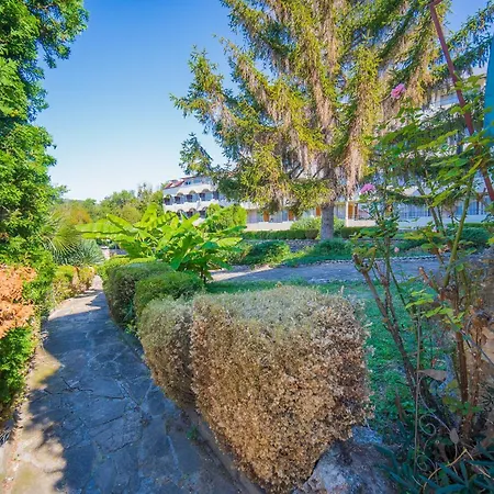 аzure Dream Balchik, Free Parking